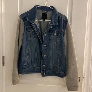 🐙- 5/$25 or $7 
Forever 21 Jean jacket